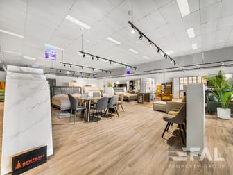 Click to view all images Unit 1/531 Kessels Road Macgregor QLD 4109 - Image 2