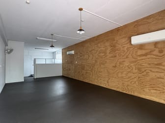 Click to view all images 3/5 Holland Street West Mackay QLD 4740 - Image 2