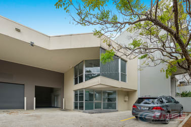 Click to view all images 2/100 Campbell Street Bowen Hills QLD 4006 - Image 1