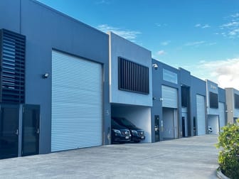 5/8 Distribution Court Arundel QLD 4214 - Image 1