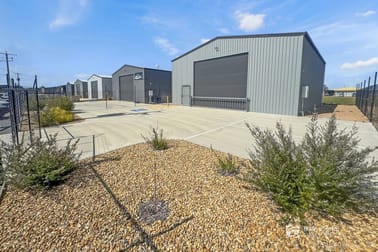 12B Jackson Crescent Bairnsdale VIC 3875 - Image 2