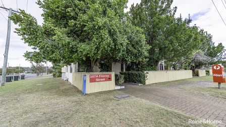 Suites 1 & 2/107A Fitzroy Street Warwick QLD 4370 - Image 2