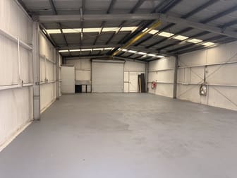 Click to view all images 38 Roseneath Street North Geelong VIC 3215 - Image 2