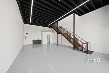 Click to view all images 11/8 Stapley Drive Varsity Lakes QLD 4227 - Image 3