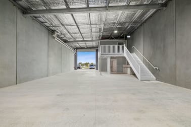 2/31 Icon Drive Delacombe VIC 3356 - Image 2