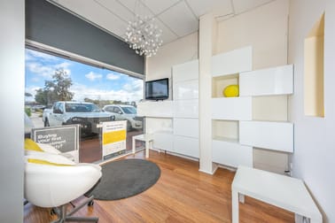 17/106-110 Gap Road Sunbury VIC 3429 - Image 2