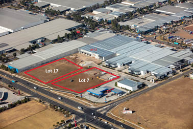 Click to view all images 1-17 Rosebride Place Truganina VIC 3029 - Image 3