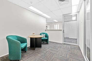Level 2 Suite B/130 Victoria Parade Rockhampton City QLD 4700 - Image 2