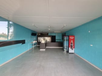5 Arnold St Blackwater QLD 4717 - Image 2