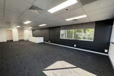 2/29 Links Ave N Eagle Farm QLD 4009 - Image 2