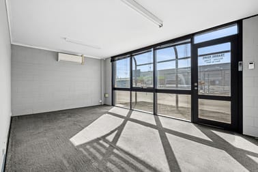 3/156 Victoria Street North Geelong VIC 3215 - Image 2