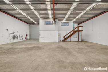 2/11 Havelock Road Bayswater VIC 3153 - Image 3