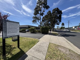 17/17-19 Miles Street Mulgrave VIC 3170 - Image 2