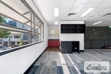 Unit 28/76 Doggett Street Newstead QLD 4006 - Image 2