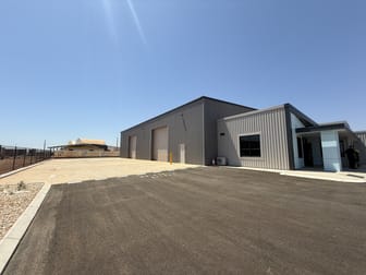 Click to view all images 18 Oxide Loop Gap Ridge WA 6714 - Image 2