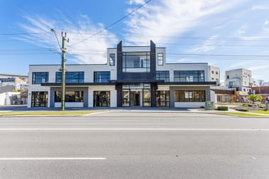 Click to view all images 9 Rockingham Road Hamilton Hill WA 6163 - Image 3