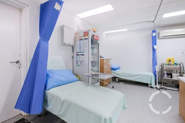 Click to view all images 734 Rode Road Stafford Heights QLD 4053 - Image 2