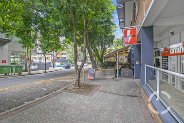 Click to view all images 3/110 Macquarie Street Teneriffe QLD 4005 - Image 1