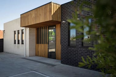 Click to view all images 1 Patterson Road Bentleigh VIC 3204 - Image 1