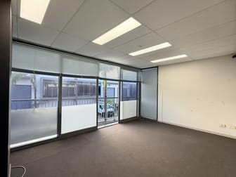 Click to view all images 19/70-72 Captain Cook Drive Caringbah NSW 2229 - Image 3