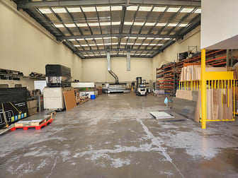 Click to view all images 18A Yellowbox Drive Craigieburn VIC 3064 - Image 2