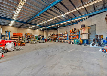 Click to view all images 9 Waler Crescent Smeaton Grange NSW 2567 - Image 3