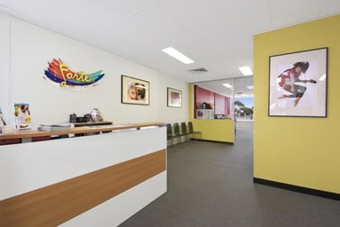 Level 2/10 Hamilton Place Mount Waverley VIC 3149 - Image 3