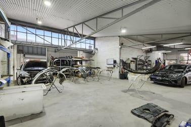 Click to view all images 111 Highbury Road Burwood VIC 3125 - Image 2