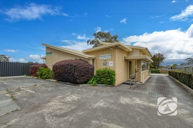 Click to view all images 62 Clyde Road Berwick VIC 3806 - Image 3