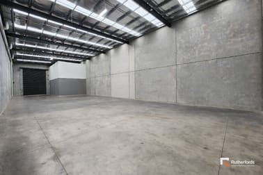 Click to view all images 2 & 3/118 Payne Road New Gisborne VIC 3438 - Image 2