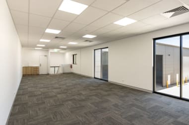 Click to view all images 3/113 Jardine Drive Redland Bay QLD 4165 - Image 3