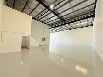 Click to view all images Unit 2/1 Waterway Drive Coomera QLD 4209 - Image 3