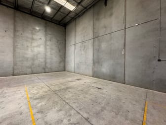 Click to view all images 5/21 Howleys Road Notting Hill VIC 3168 - Image 3