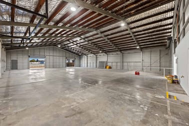 Click to view all images 12 Makepeace Street Rockville QLD 4350 - Image 2