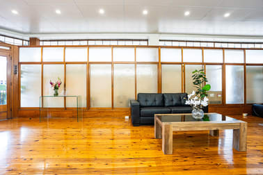 Click to view all images 560 Olive Street Albury NSW 2640 - Image 3