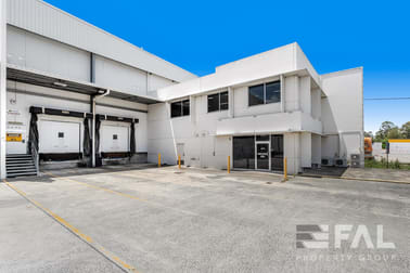 Click to view all images Unit 2/28 Bullockhead Street Sumner QLD 4074 - Image 1