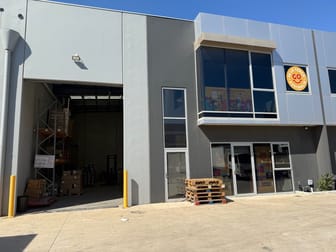 Click to view all images 2/18 Network Drive Truganina VIC 3029 - Image 3