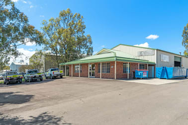 1/4 Enterprise Crescent Singleton NSW 2330 - Image 1