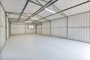 Click to view all images 294 Wattleup Road Wattleup WA 6166 - Image 2