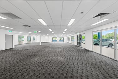 4/11-13 University Drive Meadowbrook QLD 4131 - Image 1