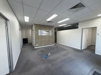 Click to view all images 1/121-123 Allingham Street Armidale NSW 2350 - Image 2