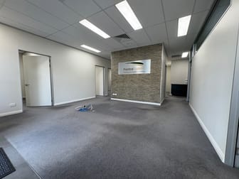 Click to view all images 1/121-123 Allingham Street Armidale NSW 2350 - Image 3