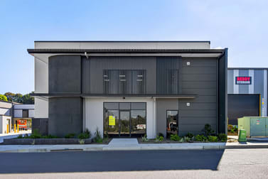 Click to view all images 4/107 Jardine Drive Redland Bay QLD 4165 - Image 2