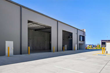 Click to view all images 4/107 Jardine Drive Redland Bay QLD 4165 - Image 3