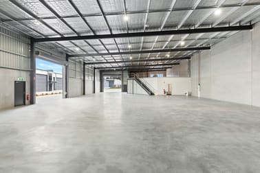 Click to view all images Unit 1, 52 Riverside Drive Mayfield West NSW 2304 - Image 2