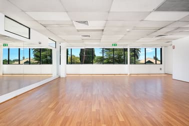 Suites/6-18 Bridge Road Hornsby NSW 2077 - Image 3