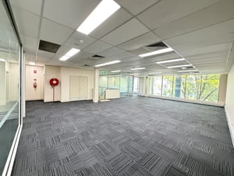 Click to view all images Level 1, 274 Salmon Street Port Melbourne VIC 3207 - Image 2