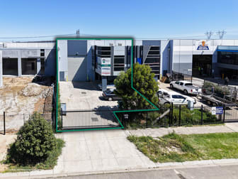 Click to view all images 1/19 Silvretta Court Clyde North VIC 3978 - Image 1