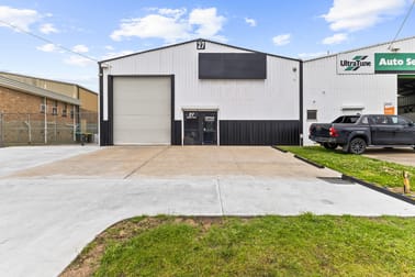 Click to view all images 27 McMahon Street Traralgon VIC 3844 - Image 1
