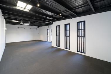 Click to view all images 24 Ern Harley Drive Burleigh Heads QLD 4220 - Image 3